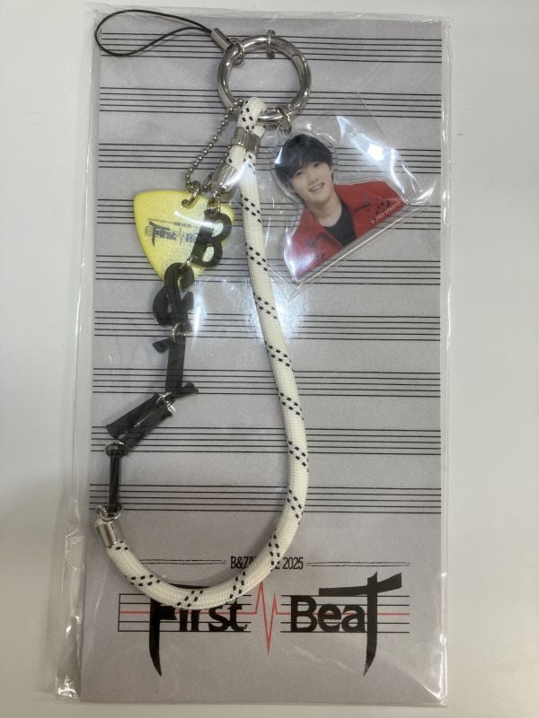 新品 鈴木悠仁 B&ZAI FirstBeat2025 ストラップ キーホルダー B&ZAI LIVE 2025 First Beat」 ストラップキーホルダー 稲葉通陽 |