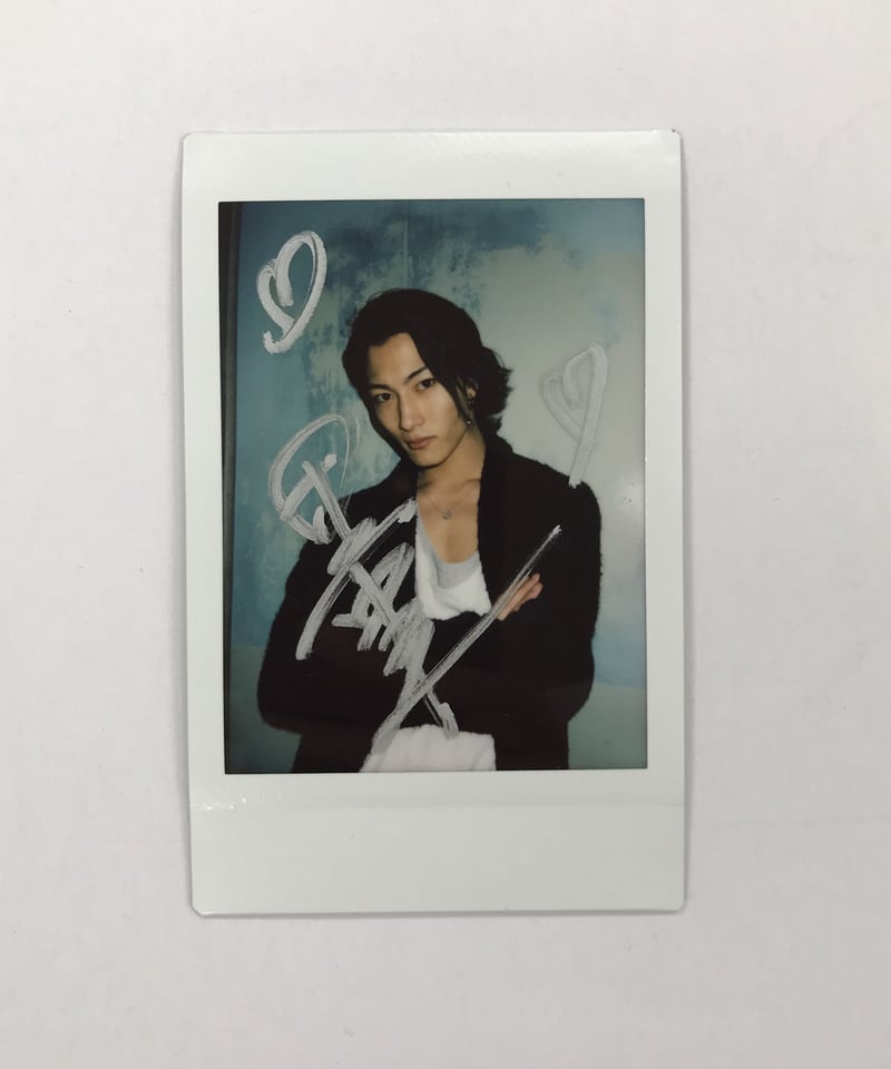 近藤頌利　サイン入り写真　非売品 71h0XcqWKKL._UF350,350_QL50_.jpg