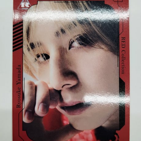 Ryosuke Yamada RED Tシャツ ビジュアルカード アクスタ アクリルスタンド | ファミクラストア オンライン