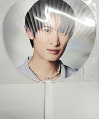 「Snow Man Dome Tour 2024 RAYS」ジャンボうちわ 向井康二