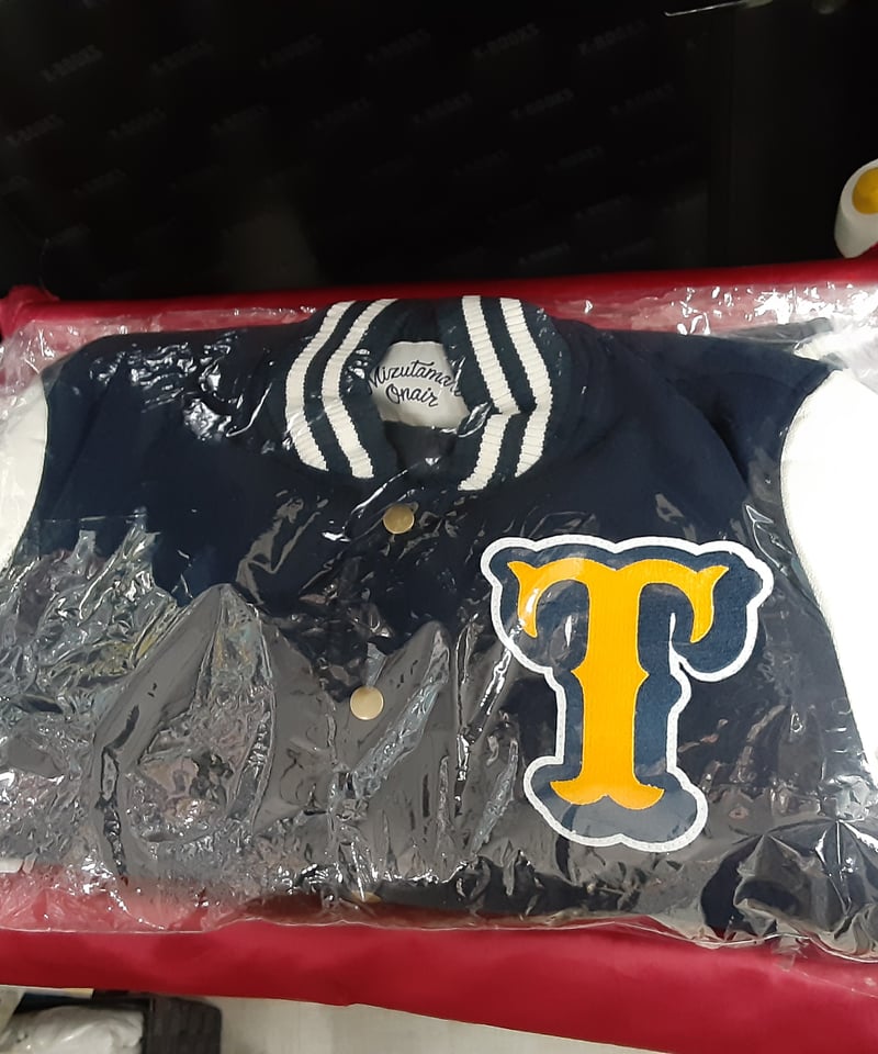 水溜りオンエア 東海オンエア スタジャン てつや 水溜りオンエア オリジナルスタジャンが期間限定で販売中