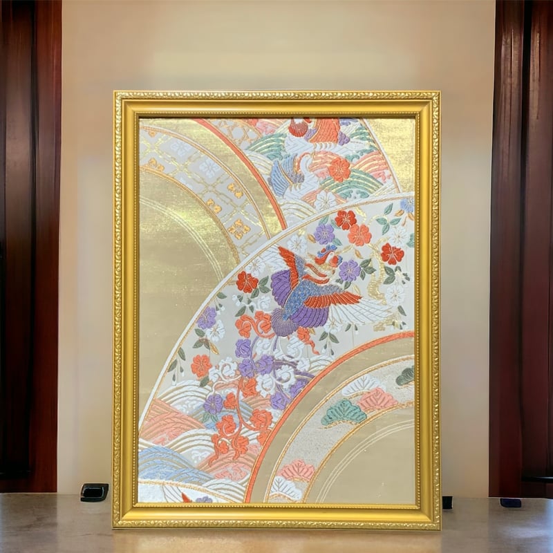 古木額縁に入ってる帯額装 古木額縁に入ってる帯額装 帯アートフレーム（小） | JAPAN ART BANK