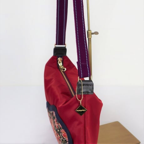 「Obi活」何かと使えるサコッシュ（大）