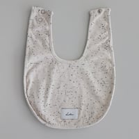 bib- vanilla nuts -