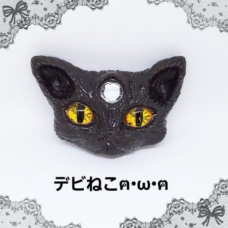 handmade ❁⃘*.゜ 編み物キャンディとデビルにゃんこの猫ピアス handmade ❁⃘*.゜ 編み物キャンディとデビルにゃんこの猫ピアス