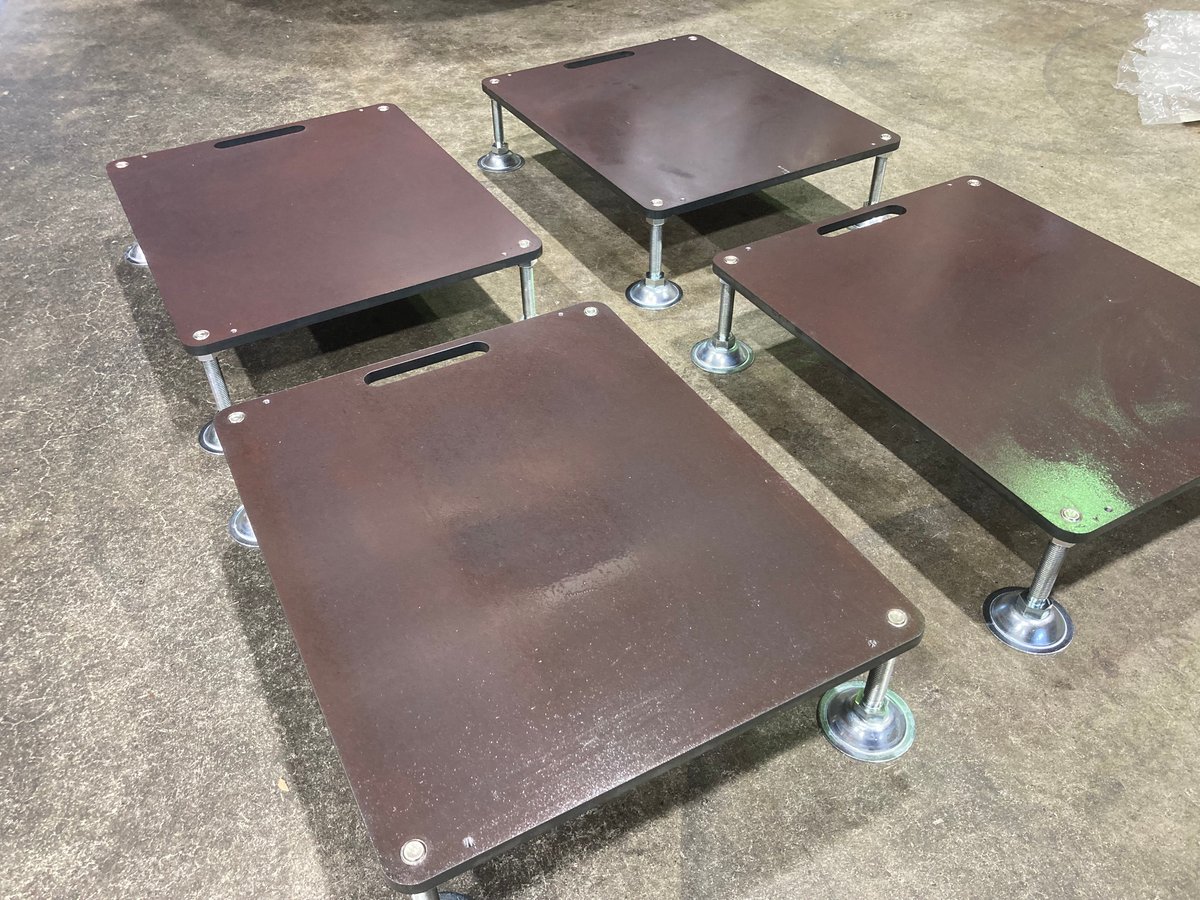 アライメント測定器具用定盤 4台セット ホイールアライメント/調整式/水平だし アライメント測定器具用定盤 4台セット ホイールアライメント