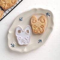 クッキー型　フレブルの顔