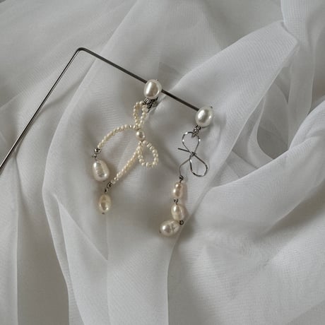 ［silver］ yui  - ribbon motif /  pierce earring