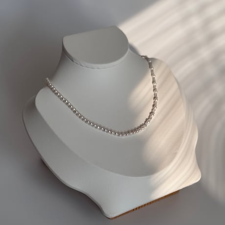 ［labradorite］  baby pearl necklace