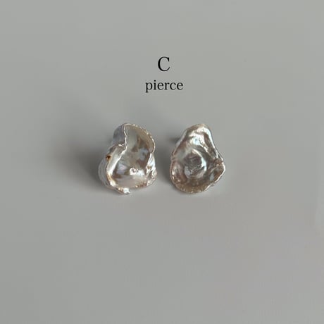 "Aquw"  -  pierce / earring