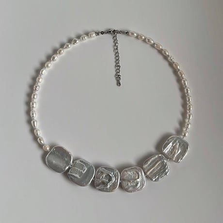 big pearl  necklace - 02