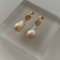 バロックパールピアス