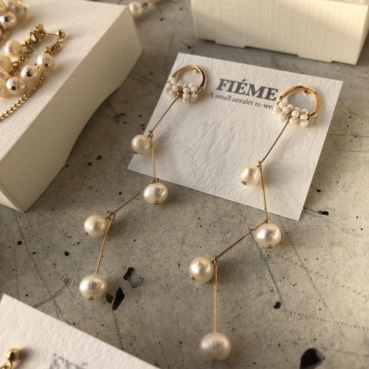 淡水パール カクカクロングピアス | FIÉME