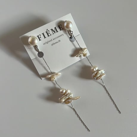 Uneven perl pierce / earring