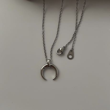 ［silver］moon  necklace