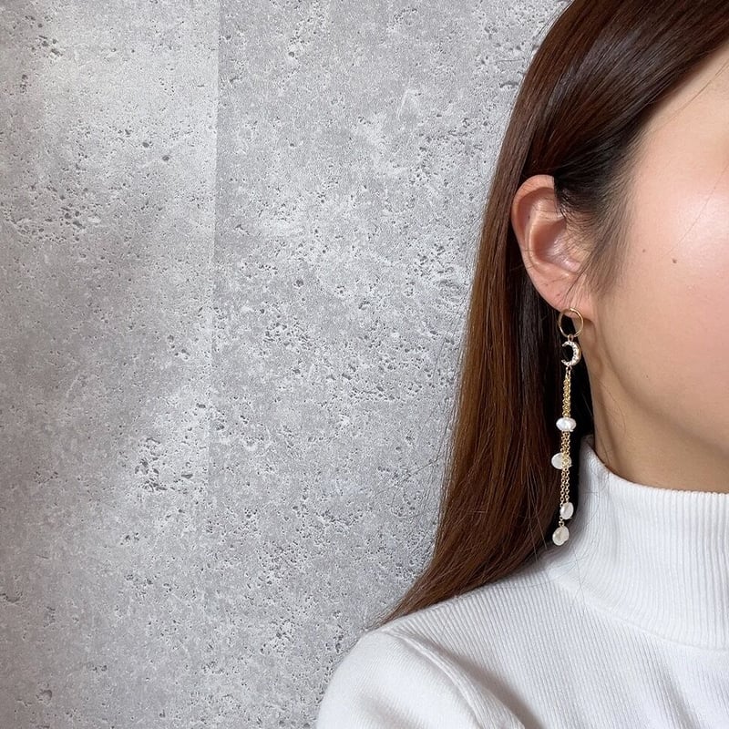 バロックパール アシンメトリーロングピアス | FIÉME