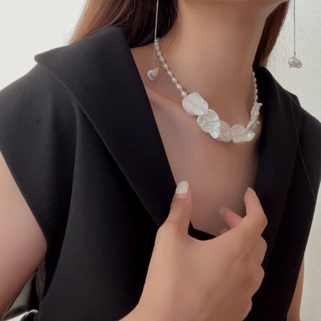 big pearl  necklace - 02