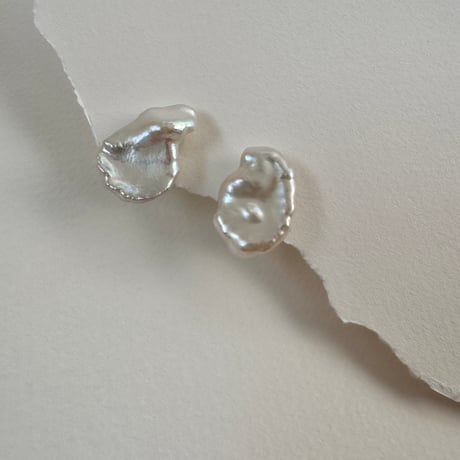 "Aquw"  -  pierce / earring