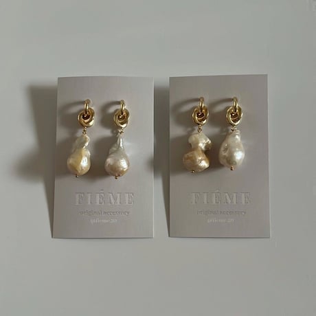 バロックパールピアス