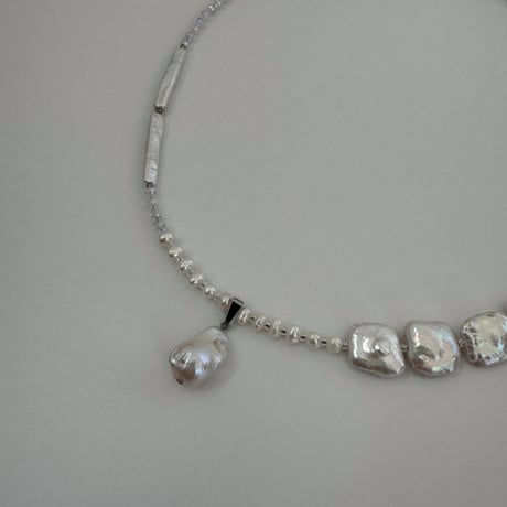 zirconia × waterpearl necklace