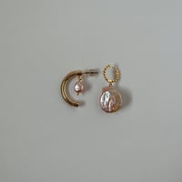 ［pink］ 天然石 アシンメトリーピアス