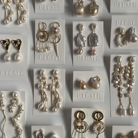 ［gold］Petite  perl pierce / earring