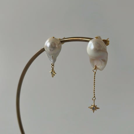 "Unique" star motif - pierce / earring