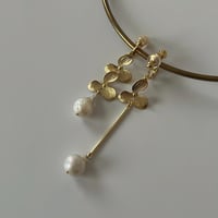gold flower motif pierce / earring
