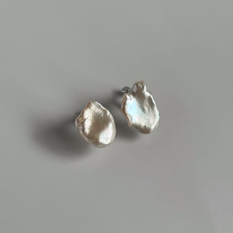 "Aquw"  -  pierce / earring