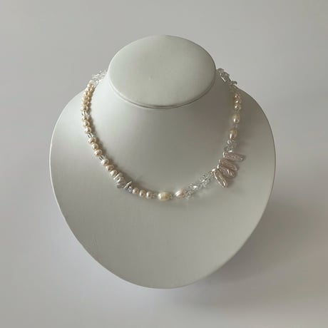 quartz   pearl  necklace