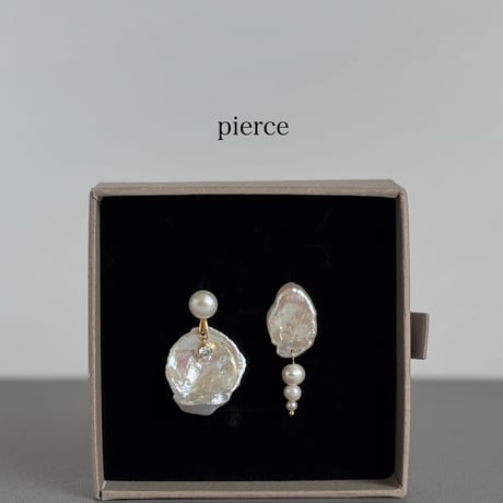 "MUSE" pearl pierce / earring