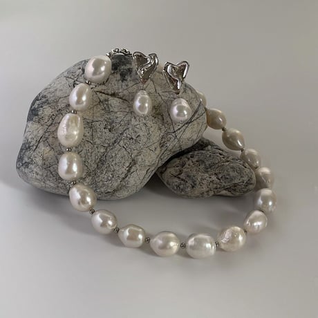 big pearl  necklace  - 03