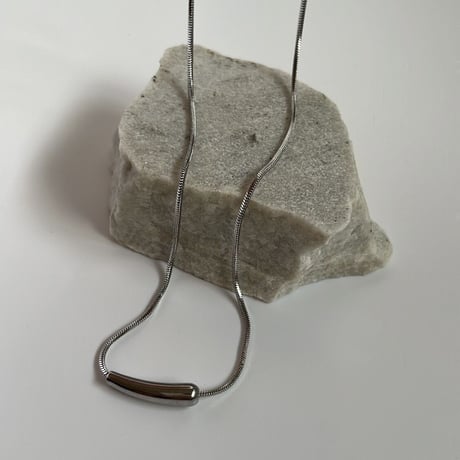 drop snake necklace