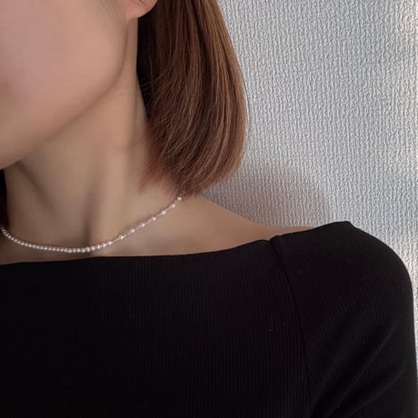 ［labradorite］  baby pearl necklace