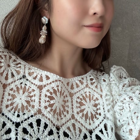 Flower perl pierce