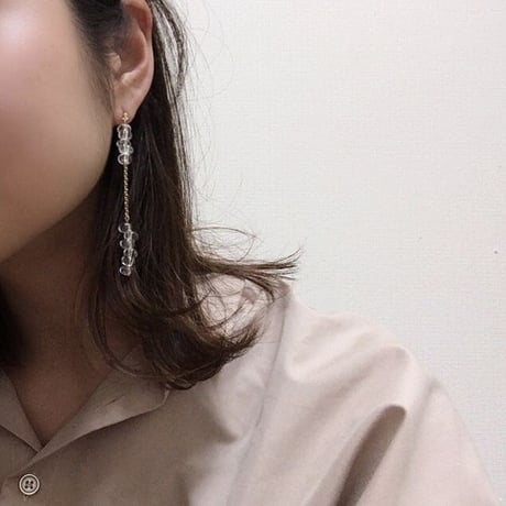 クリア　アシンメトリーピアス