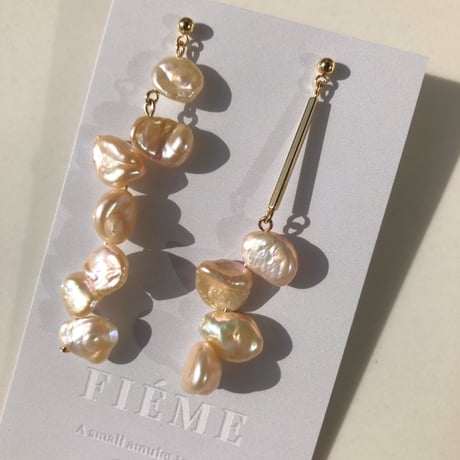 ピンクバロックパール　ロングアシンメトリーピアス/イヤリング/サージカルステンレス