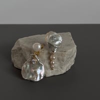 "MUSE" pearl pierce / earring