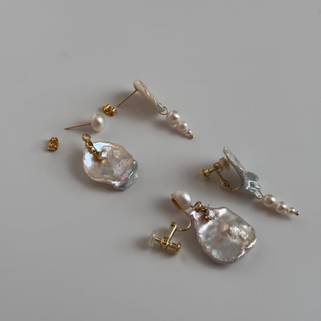 "MUSE" pearl pierce / earring