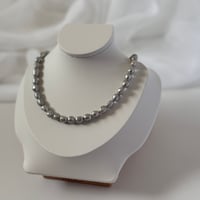 gray perl necklace