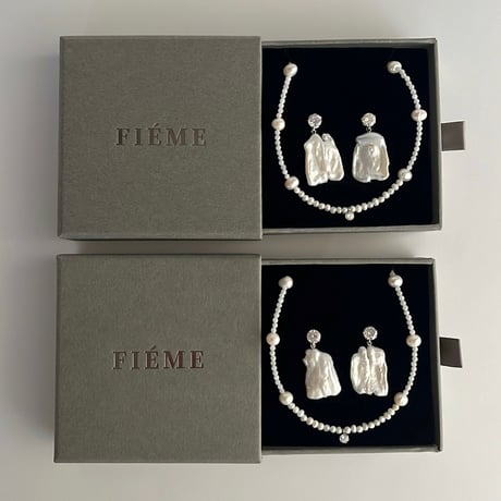 Gift wrapping