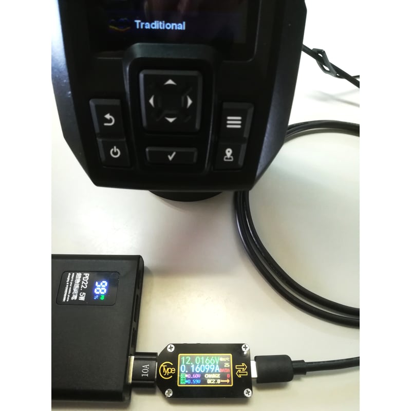 GARMIN/ガーミン製魚探を急速充電対応モバイルバッテリーで利用