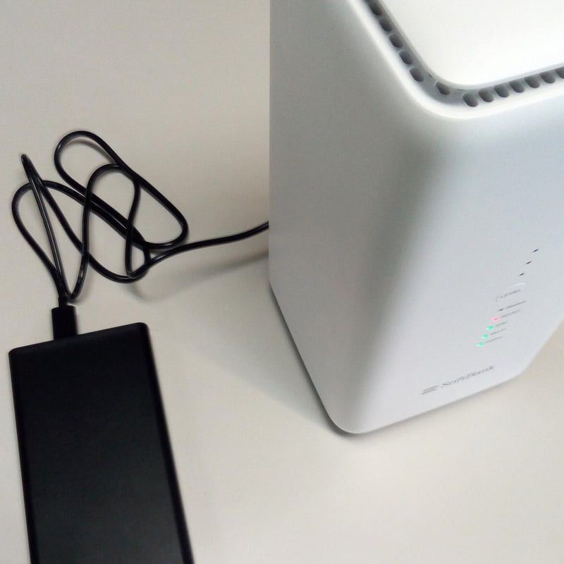 UQ Speed Wi-Fi HOME 5G L12 / SoftBank Air ターミナル UQ Speed Wi-Fi HOME 5G L12 / SoftBank Air ターミナル