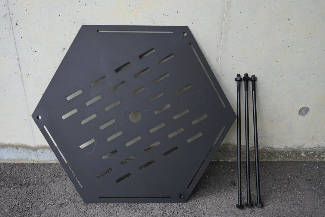 ワイルドアウトドア ヘキサゴン 鉄仮面テーブル アイアンテーブル ヘキサテーブル Amazon.co.jp: ☆WILD OUTDOOR☆ワイルドアウトドア☆ヘキサゴン