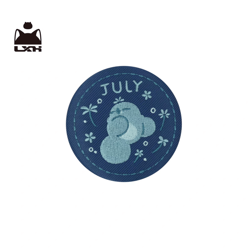 羅小黒戦記 比丟 刺繍缶バッジ | 福猫屋