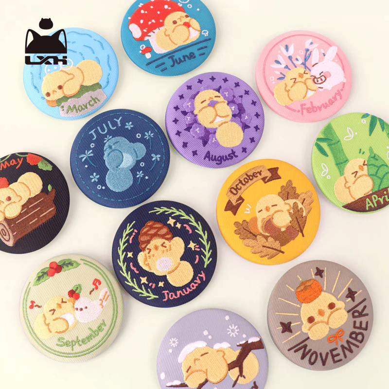 羅小黒戦記 比丟 刺繍缶バッジ | 福猫屋