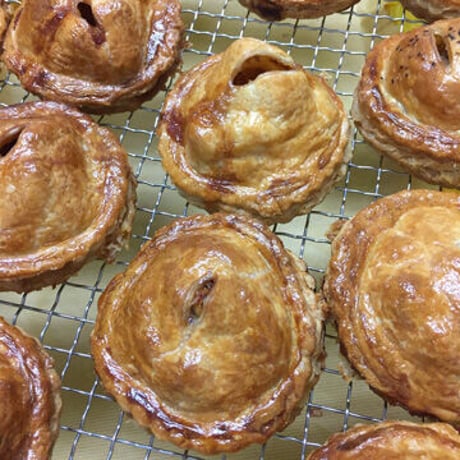 ”まぼろし”の八ヶ岳の葉とらず林檎「アップルパイ」