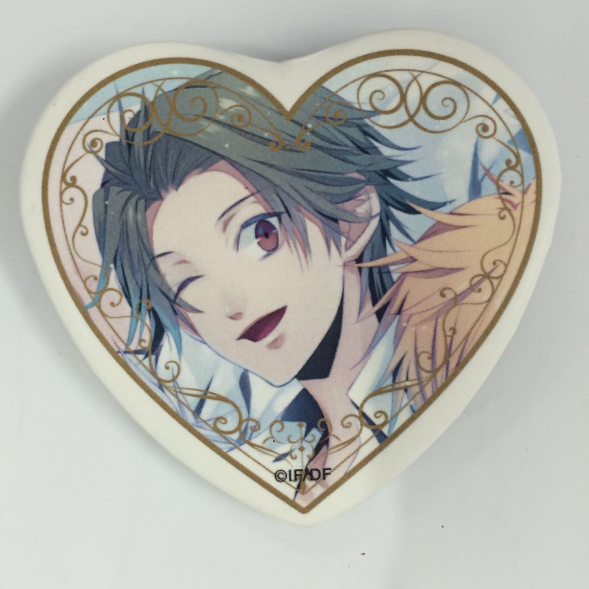 CLOCK ZERO 終焉の一秒10th きらきら缶バッジ 英央 CLOCK ZERO 終焉の一秒10th きらきら缶バッジ 英央 - メルカリ