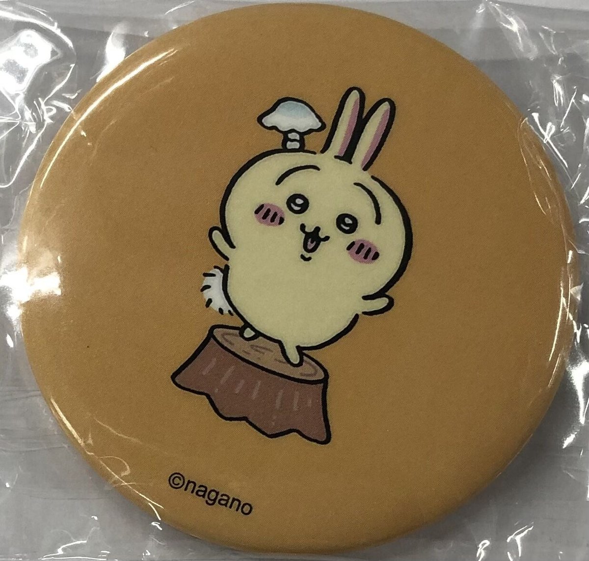 ちいかわ』うさぎ （全身）ちいかわの森 缶バッジ | K-BOOKS 池袋 2
