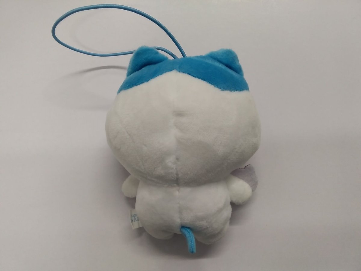 ちいかわ】ハチワレ ぬいぐるみBIG | K-BOOKS 池袋 2次元グッズ通販